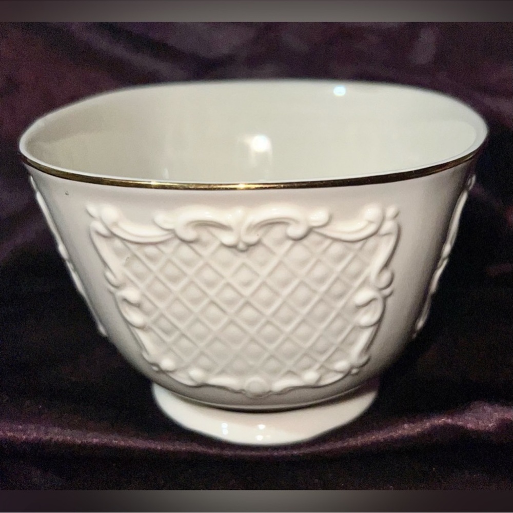 Lenox Gold Trimmed Decorative Dish